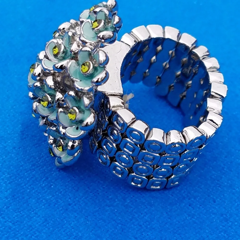 Fashion Flower Stretch Ring